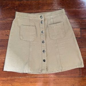 BDG Khaki Skirt. Size XS.